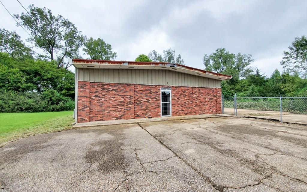 0.5 acres, Tupelo, MS, Property ID 9833971 Land and Farm