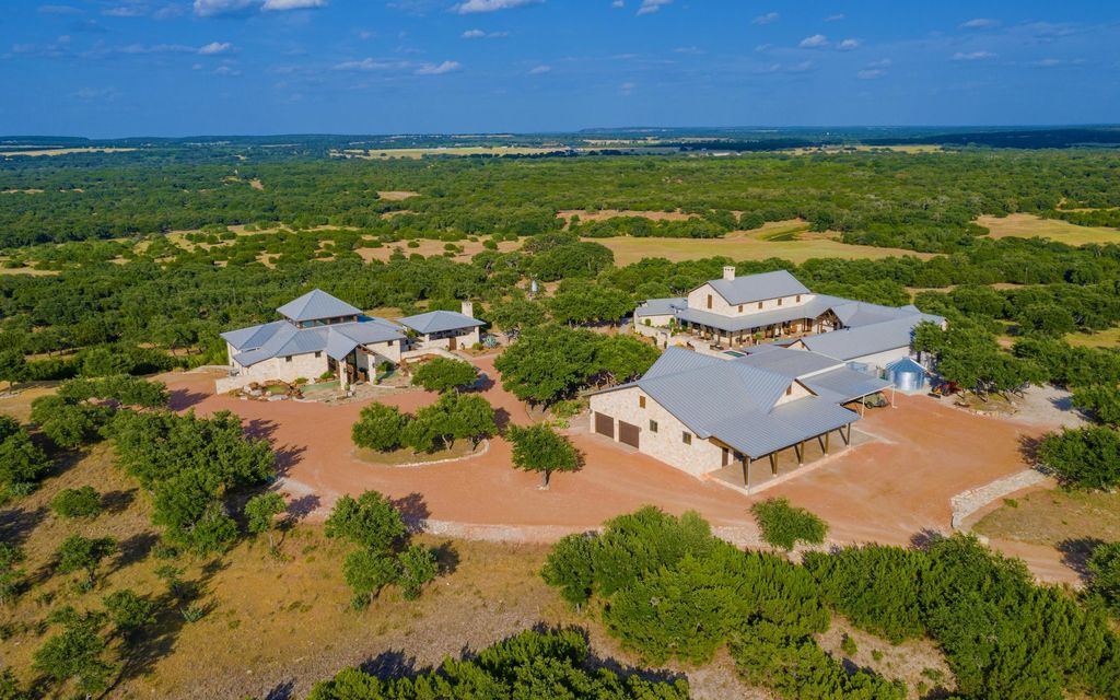 134 acres, Fredericksburg, TX, Property ID 9859698 Land and Farm