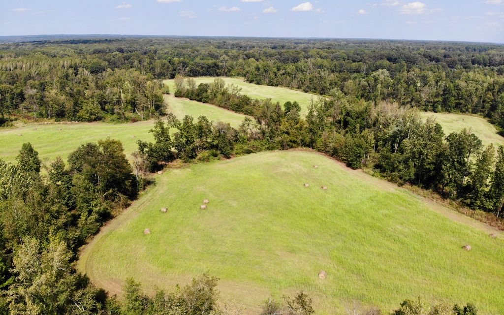 261 acres, Moscow, TN, Property ID 9939368 Land and Farm
