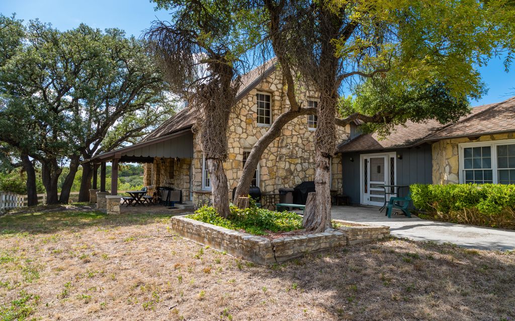 Lookwhogotbusted Kerrville Tx