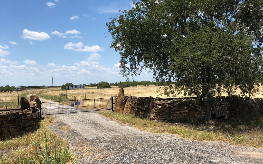 2832 acres, Encinal, TX, Property ID 9996097 Land and Farm