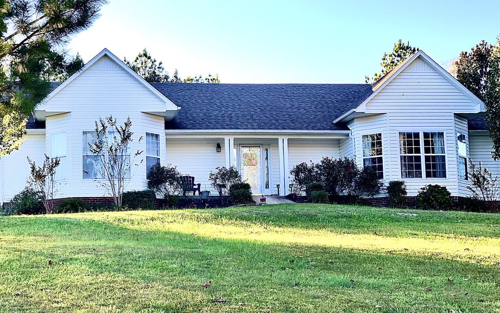 10 acres, Collinwood, TN, Property ID 10045390 Land and Farm