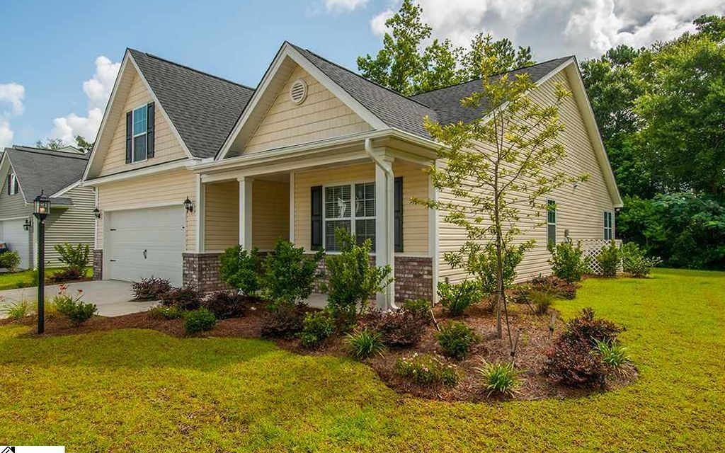 0.74 acres, Boiling Springs, SC, Property ID 10082403 Land and Farm