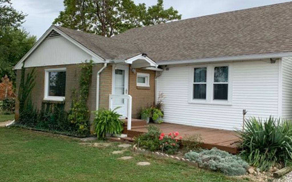 4.5 acres, Greenup, IL, Property ID 10114967 Land and Farm