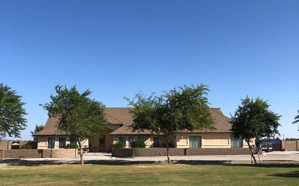 3.12 acres, Yuma, AZ, Property ID 10122760 Land and Farm