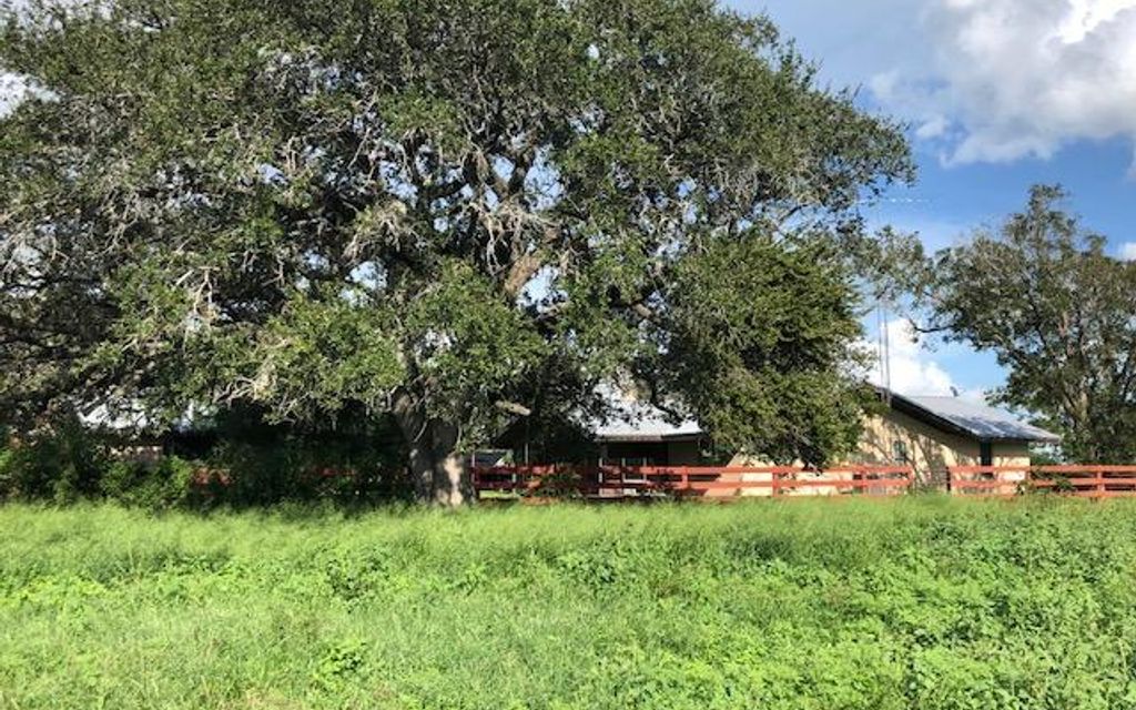 20 acres, West, TX, Property ID 10177579 Land and Farm