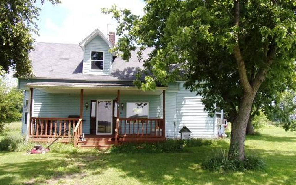 4.95 acres, Iola, IL, Property ID 10201309 Land and Farm