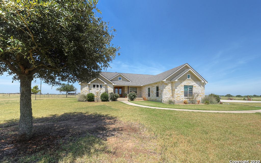 13.99 acres, Adkins, TX, Property ID 10247027 Land and Farm