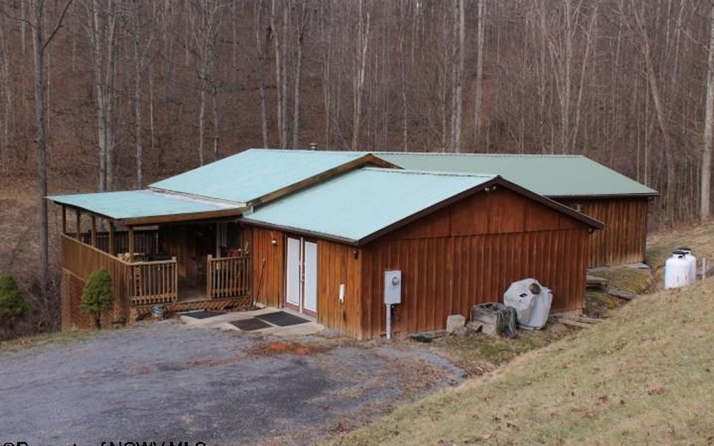 17.04 acres, Mannington, WV, Property ID 10267132 Land and Farm