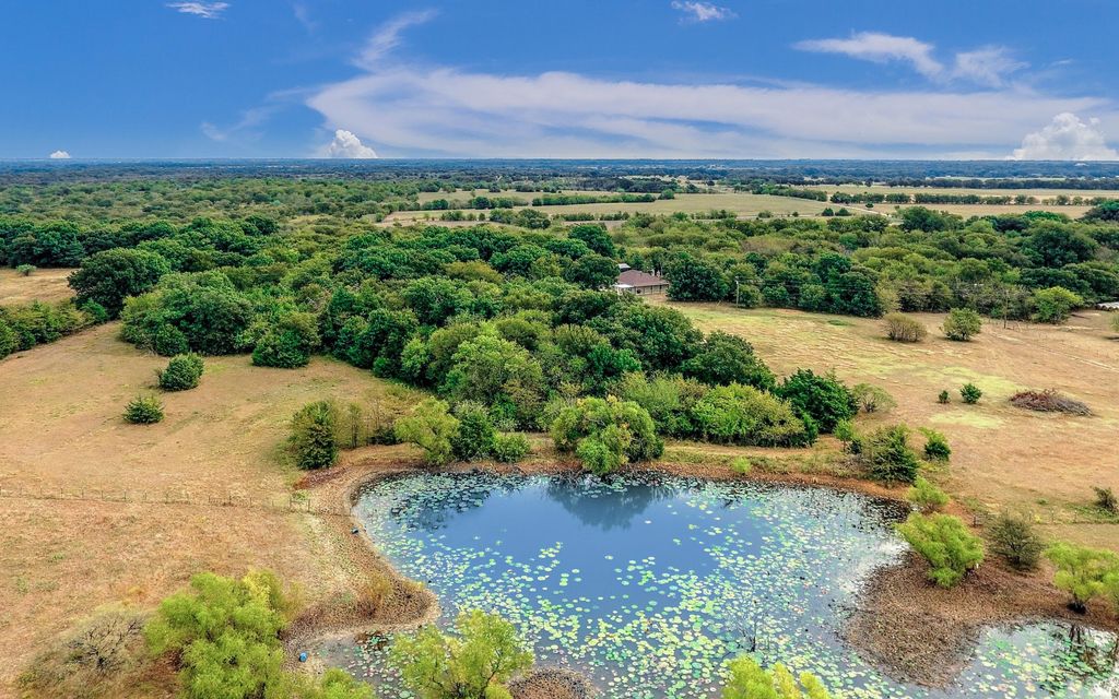 58 acres, Savoy, TX, Property ID 10278513 Land and Farm