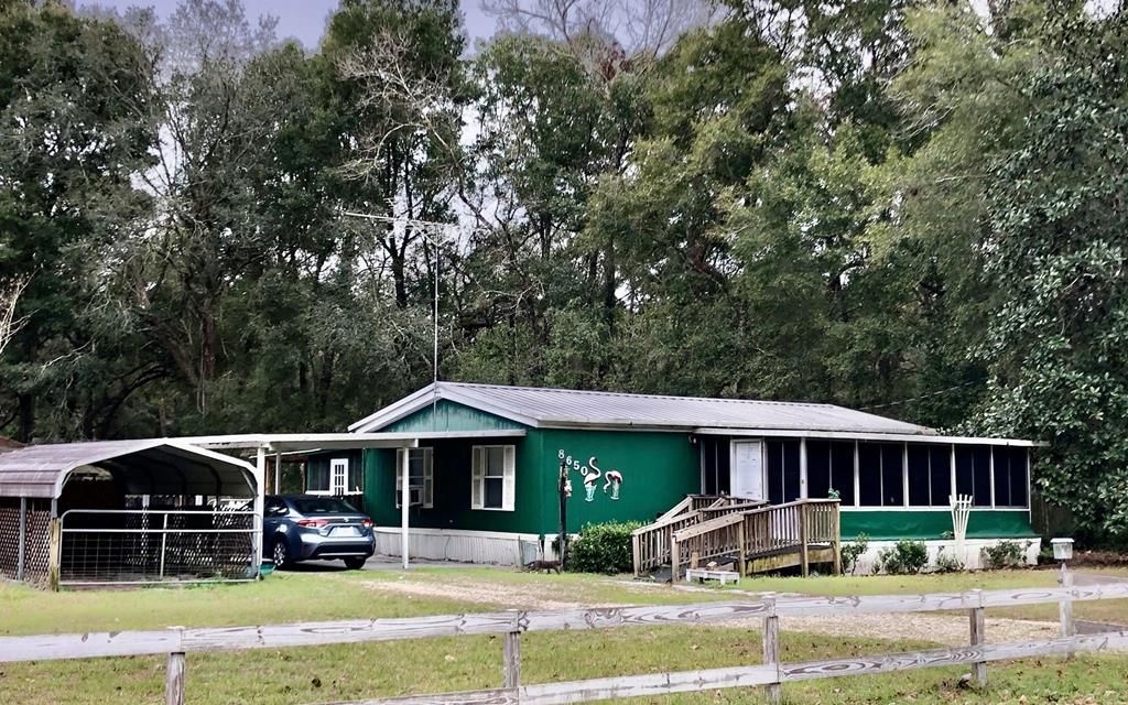 1 acre, Fanning Springs, FL, Property ID 10292449 Land and Farm