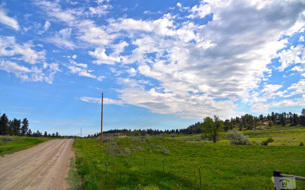 400 acres, Lavina, MT, Property ID 10293799 Land and Farm