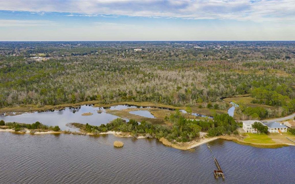 1.07 acres, Pace, FL, Property ID 10312144 Land and Farm