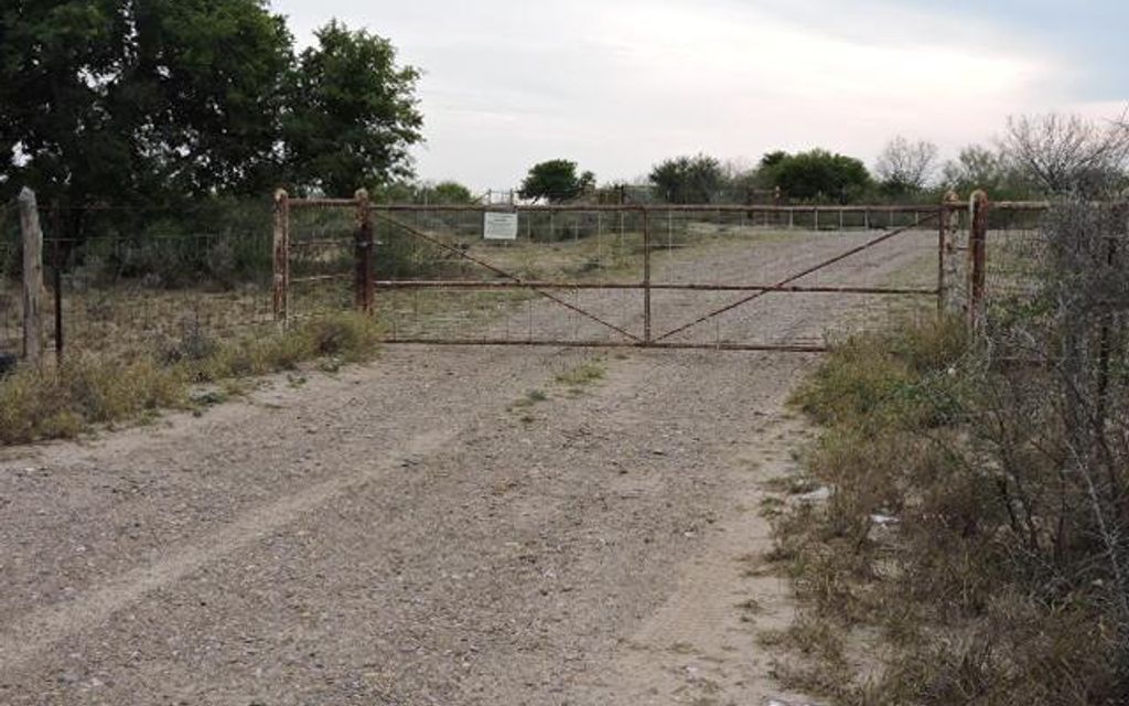 838 acres, Zapata, TX, Property ID 10337427 Land and Farm