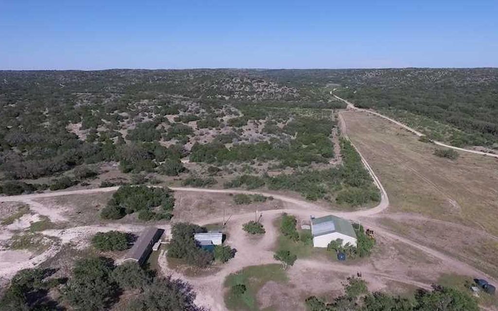383 acres, Rocksprings, TX, Property ID 10347167 Land and Farm