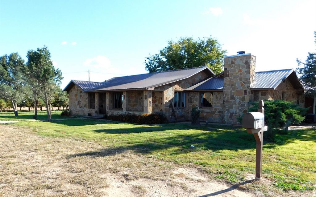 2.12 acres, Muleshoe, TX, Property ID 10386378 Land and Farm