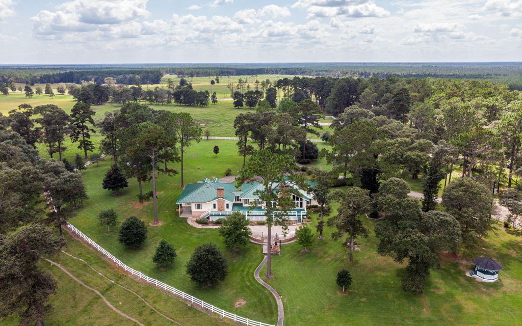 1080.9 acres, Warren, TX, Property ID 10386613 Land and Farm