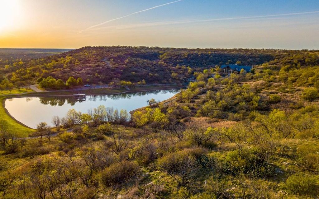 3266 acres, Seymour, TX, Property ID 10387697 Land and Farm