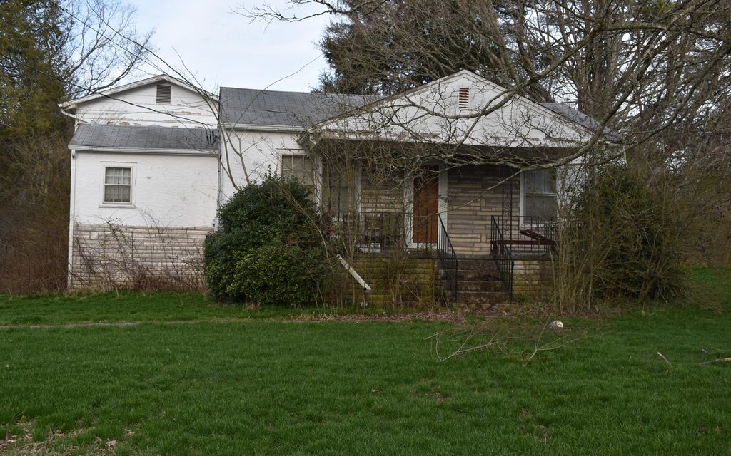 4.6 acres, Knoxville, TN, Property ID 10392914 Land and Farm