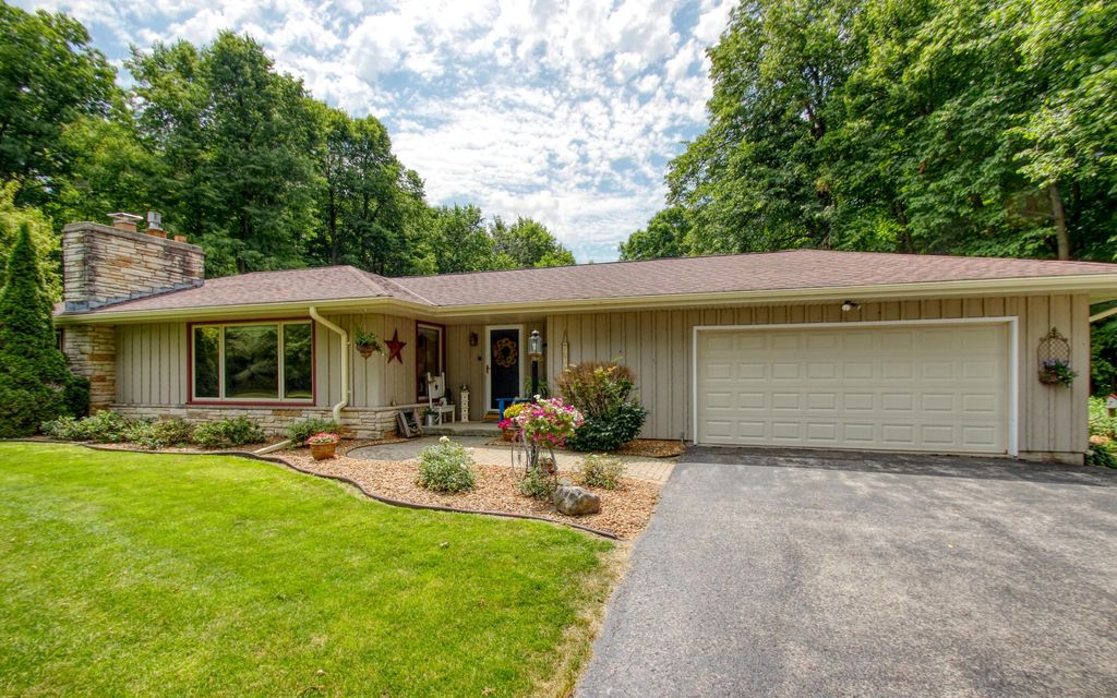 1.57 acres, Caledonia, WI, Property ID 10402097 Land and Farm