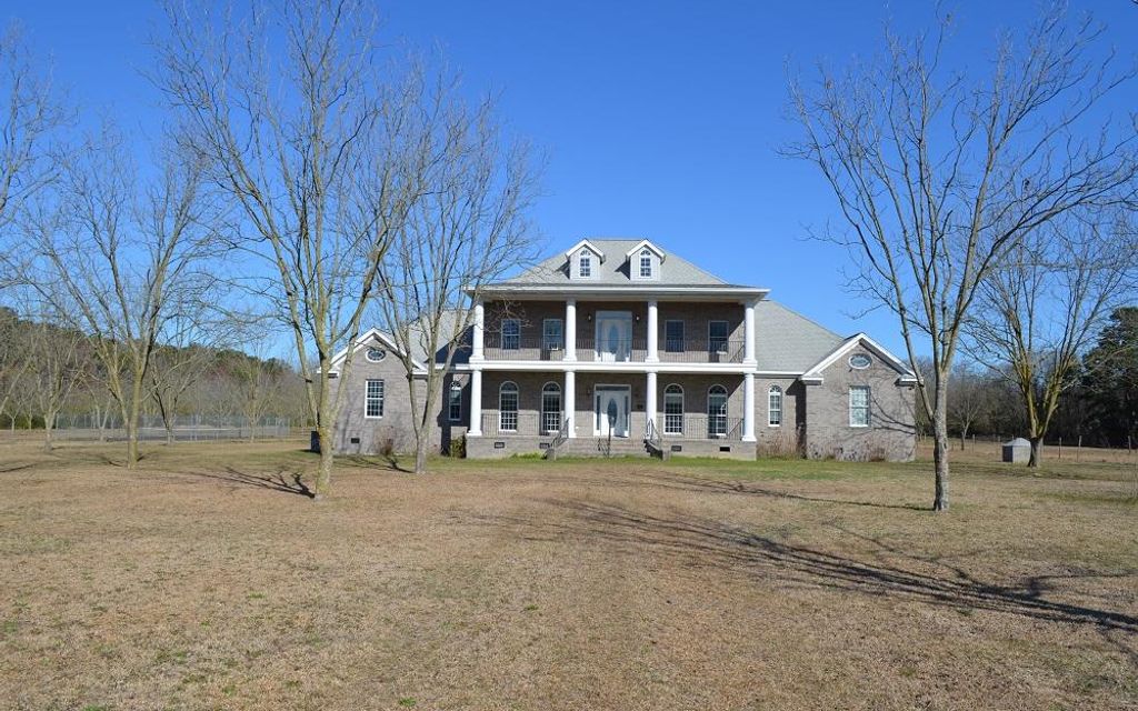 132 acres, Bladenboro, NC, Property ID 10415046 Land and Farm