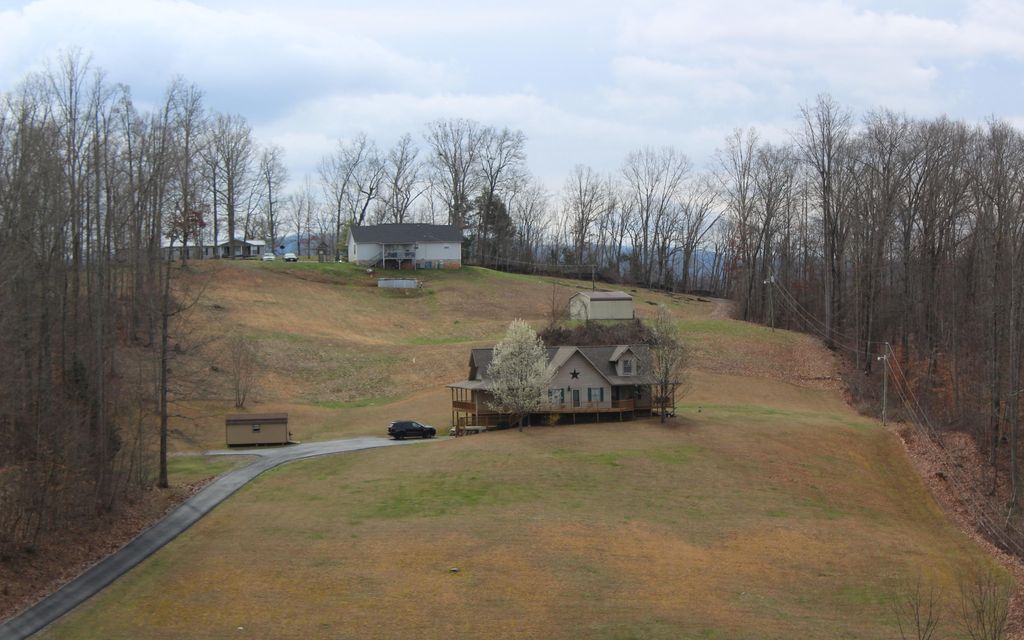 2.58 acres, Sneedville, TN, Property ID 10430846 Land and Farm