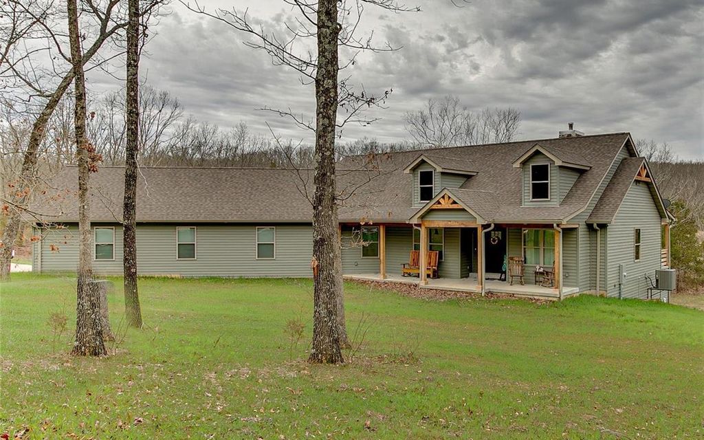 5.42 acres, Hillsboro, MO, Property ID 10431288 Land and Farm