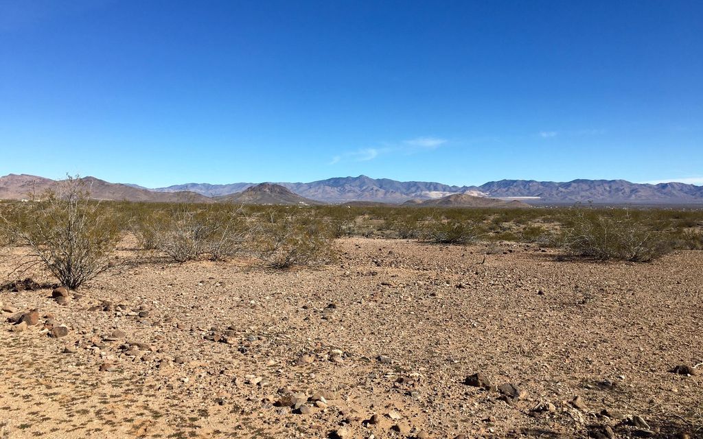 10.12 acres, Golden Valley, AZ, Property ID 10438311 Land and Farm