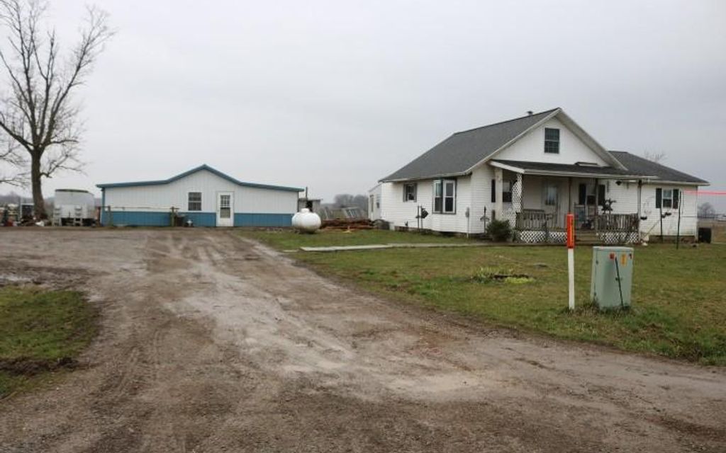 10 acres, Cisne, IL, Property ID 10446423 Land and Farm