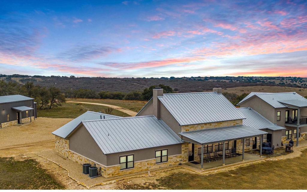 663.3 acres, Harper, TX, Property ID 10456679 Land and Farm