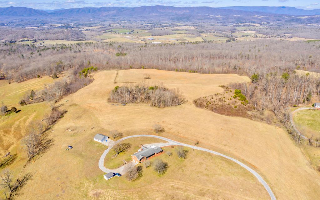 68.52 acres, Fincastle, VA, Property ID 10457622 Land and Farm