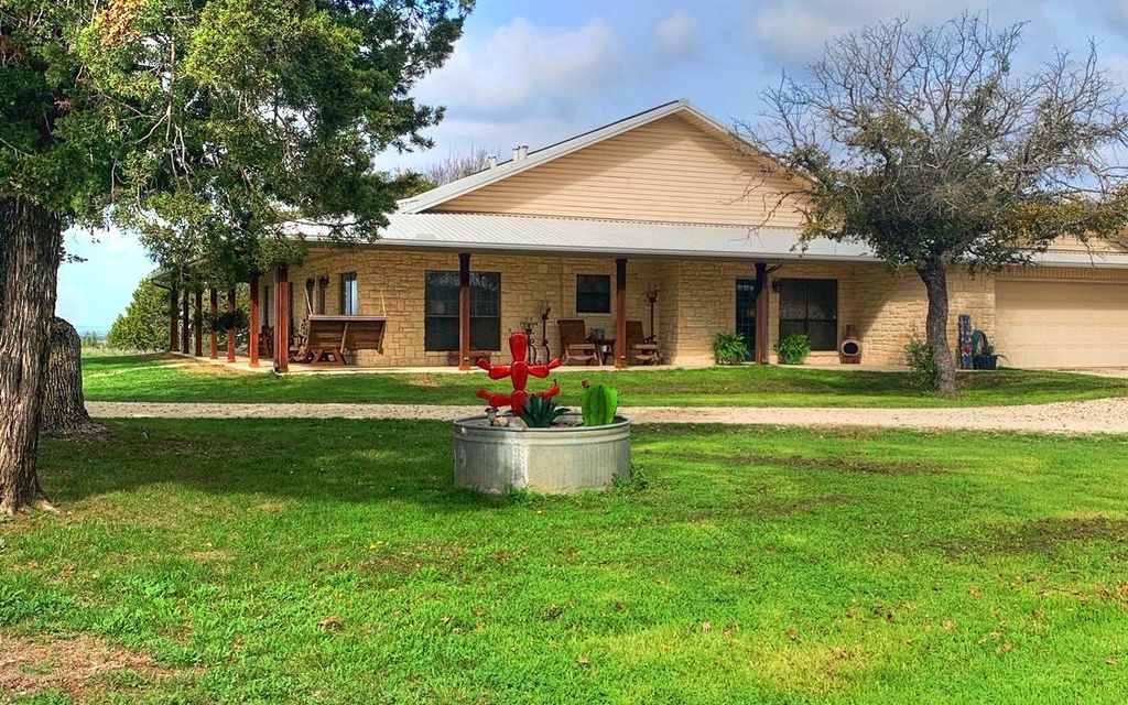 60 acres, Lampasas, TX, Property ID 10461830 Land and Farm