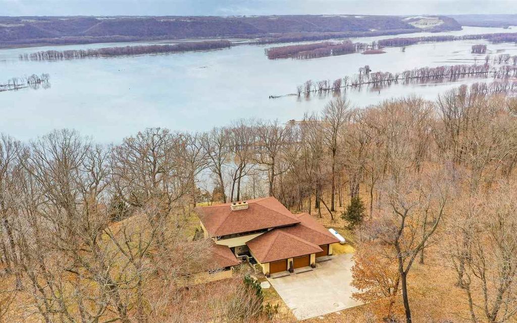 77 acres, Glen Haven, WI, Property ID 10465499 Land and Farm