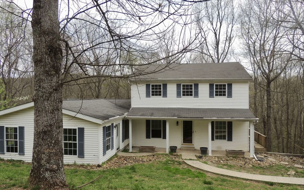 2.66 acres, Chapmansboro, TN, Property ID 10468302 Land and Farm