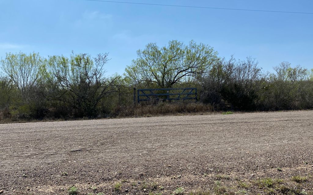 10 acres, Laredo, TX, Property ID 10478594 Land and Farm