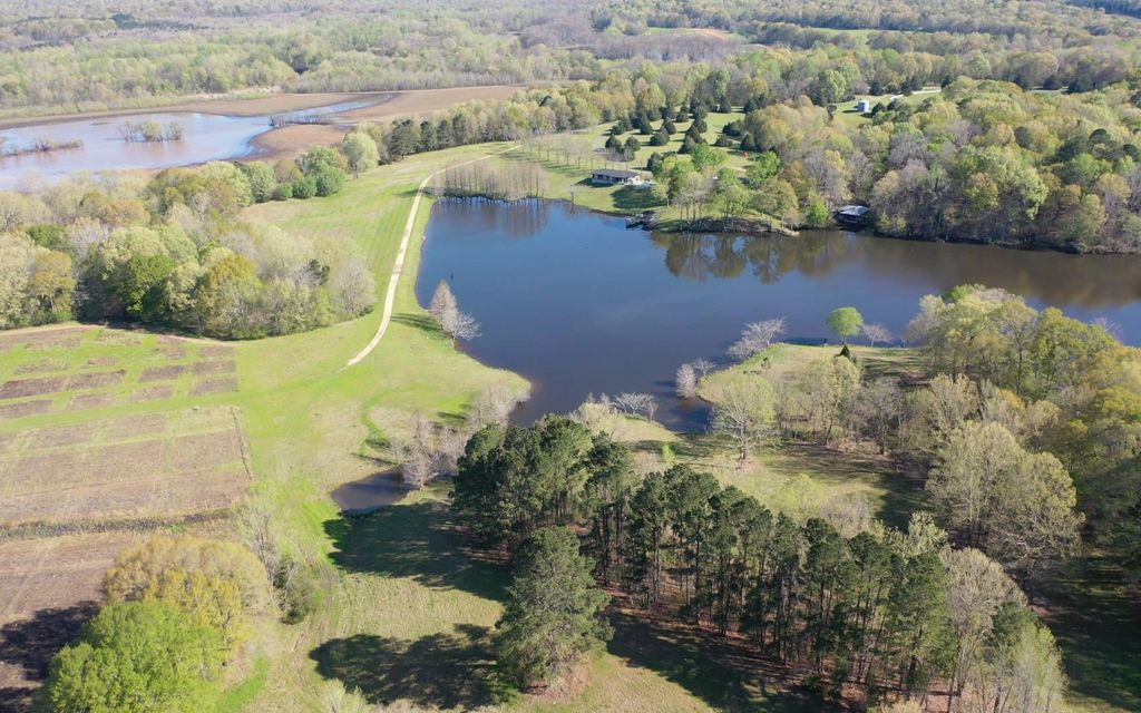 2500 acres, Edwards, MS, Property ID 9508020 Land and Farm