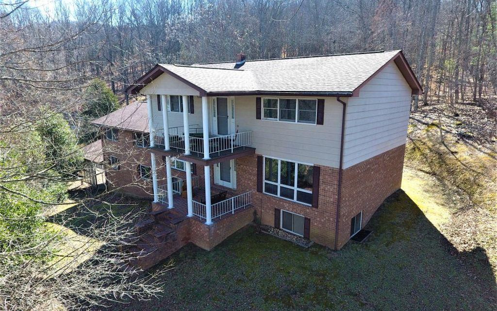 9 acres, Hinton, WV, Property ID 10493895 Land and Farm