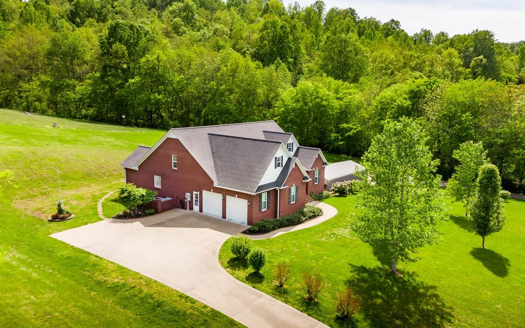 10 acres, Pulaski, TN, Property ID 10541902 Land and Farm