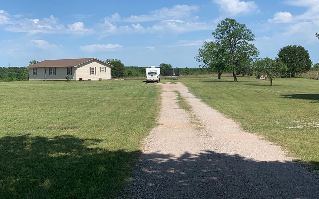 10 acres, Foster, OK, Property ID 10563833 Land and Farm