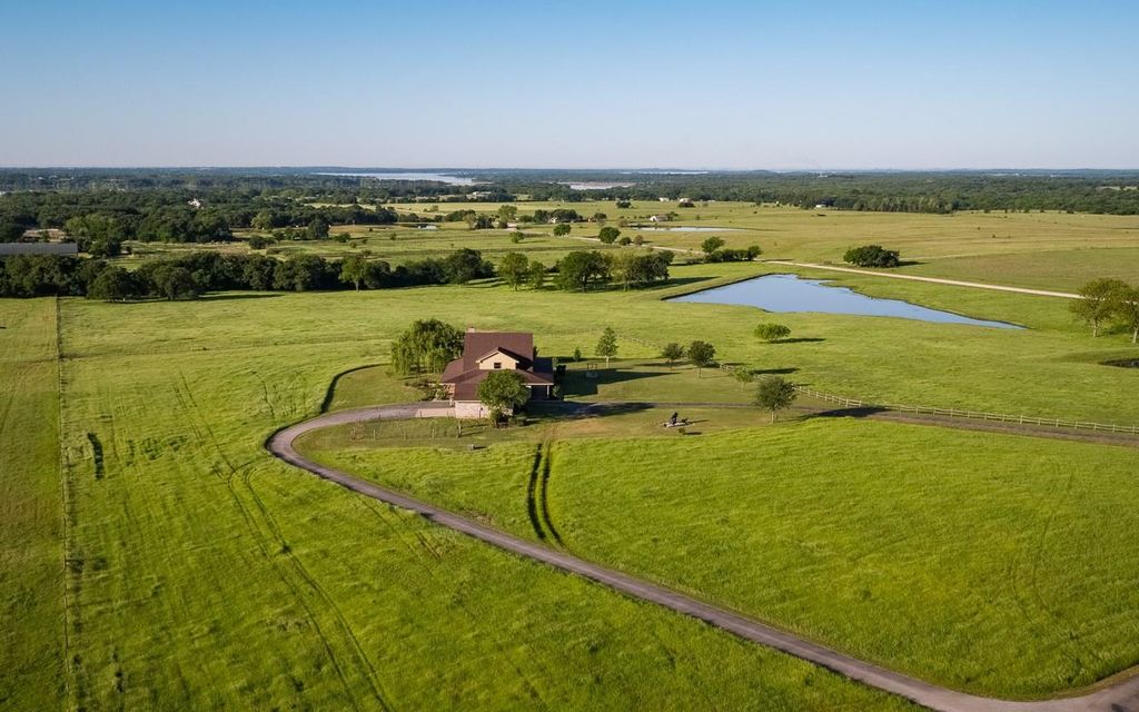 100 acres, Collinsville, TX, Property ID 10341557 Land and Farm