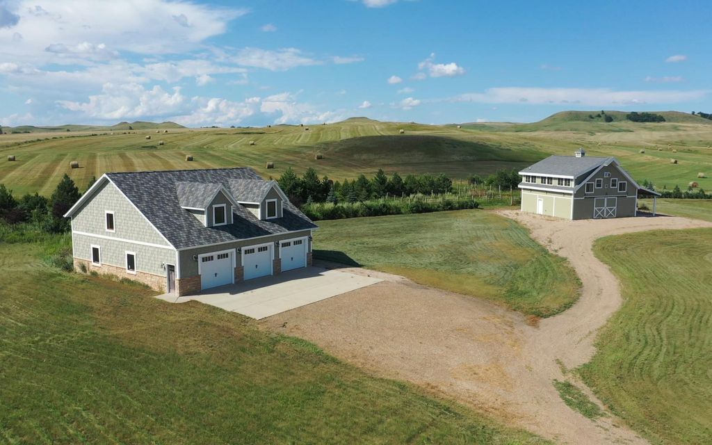 40 acres, Bismarck, ND, Property ID 10039592 Land and Farm