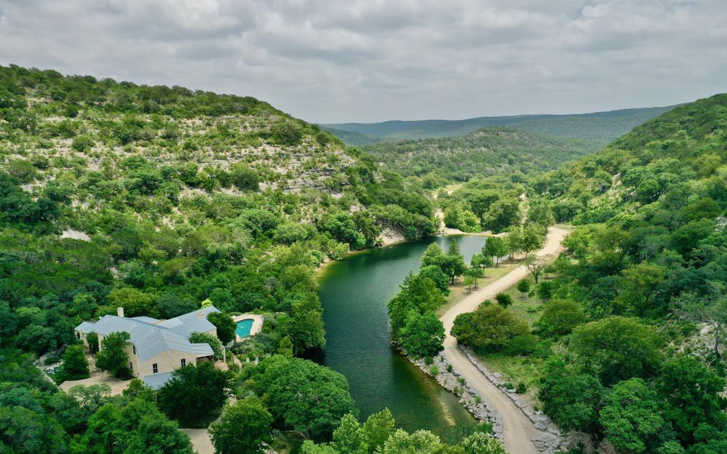 1330 acres, Vanderpool, TX, Property ID 7175671 Land and Farm