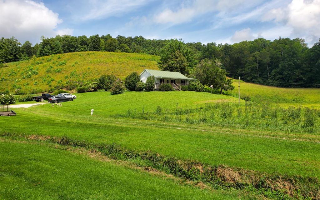 185 acres, Campton, KY, Property ID 10975176 Land and Farm