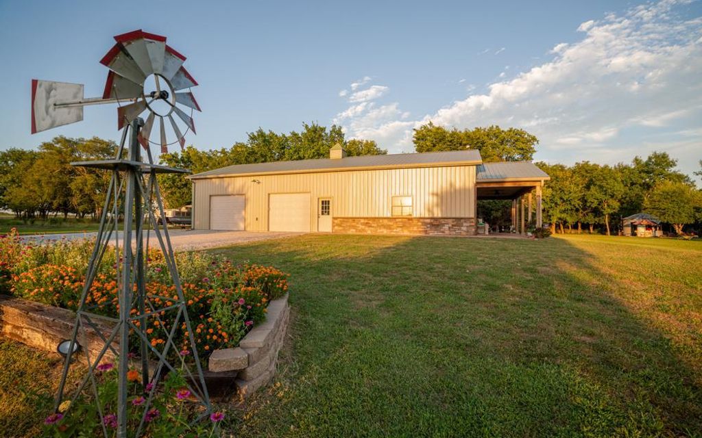 52 acres, LeRoy, KS, Property ID 11027666 Land and Farm