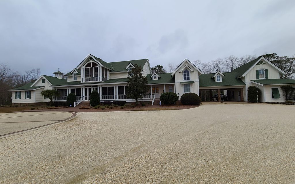 897 acres, Brantley, AL, Property ID 12707411 Land and Farm