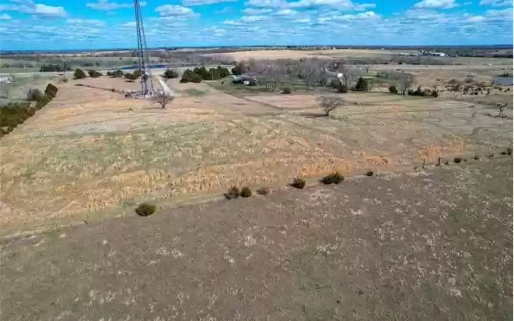 7.34 acres, Mayetta, KS, Property ID 16388592 Land and Farm