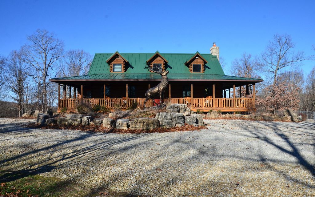 374 acres, Richwoods, MO, Property ID 16259917 Land and Farm