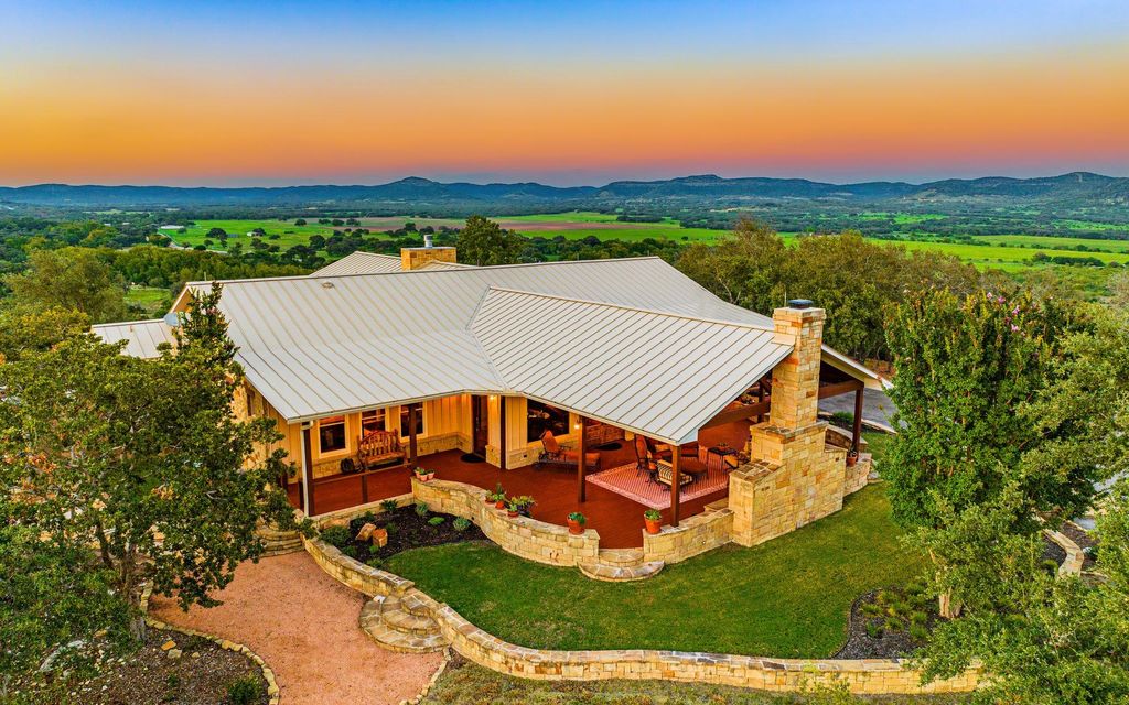 60 acres, Utopia, TX, Property ID 18020903 Land and Farm