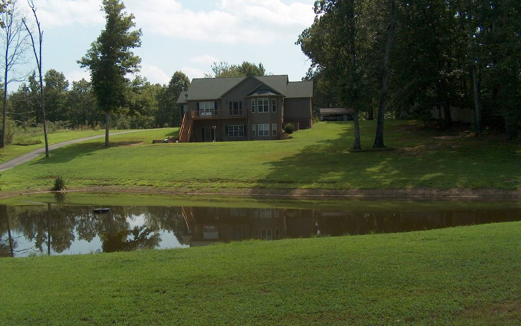 2 acres, Scotts Hill , TN, Property ID 402039 Land and Farm